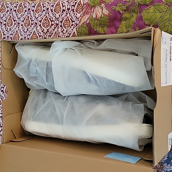 Toms denim slip on shoes,  flats, NWT - Picture 9 of 9